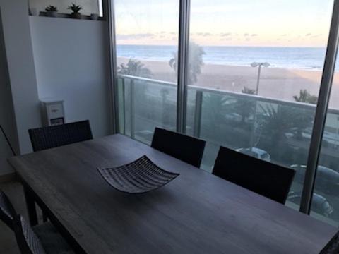 Appartement Face A La Mer - 6 A 8 Personnes - Canet En Roussillon Kültér fotó